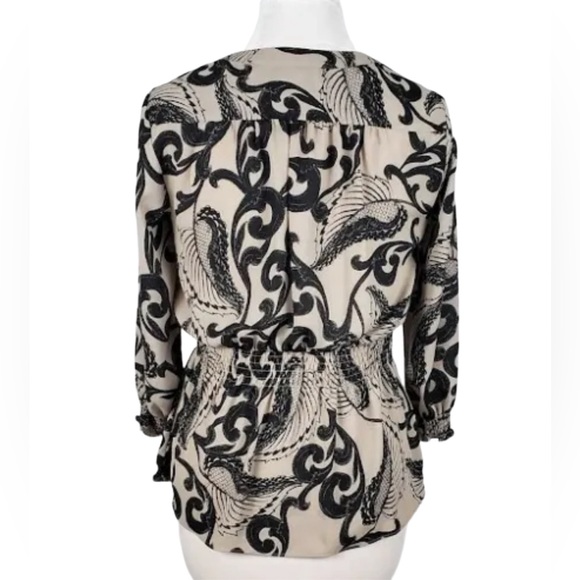 Alfani Beige and Black Blouse Top Size 6 - Picture 2 of 2